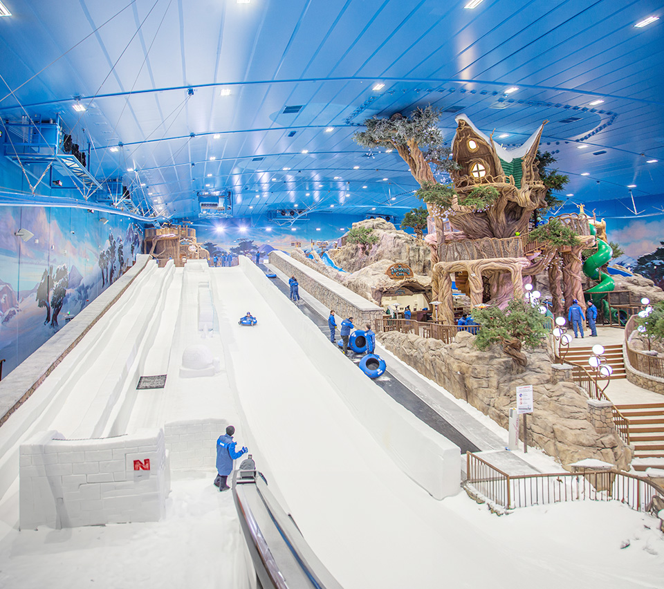 World's Largest Indoor Snow Park